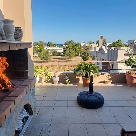 1 Bedroom Apartment Close To The Sea Artemida  Bagian luar foto