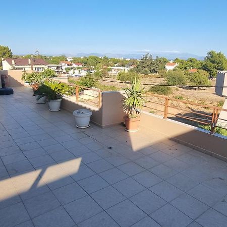 1 Bedroom Apartment Close To The Sea Artemida  Bagian luar foto